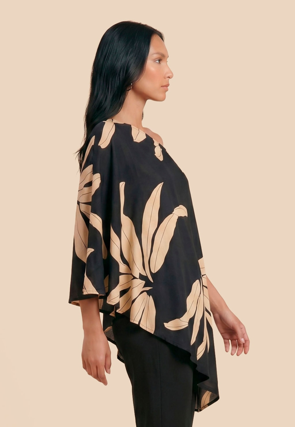 Veste Assimétrica Um Ombro Só