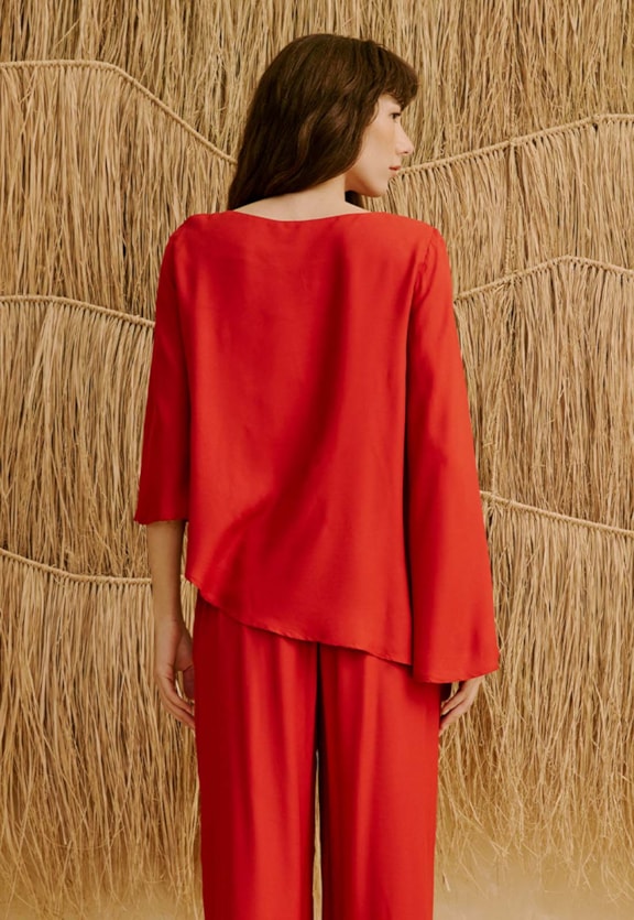 Veste Bata Lisa Manga Longa  Vista Traseira