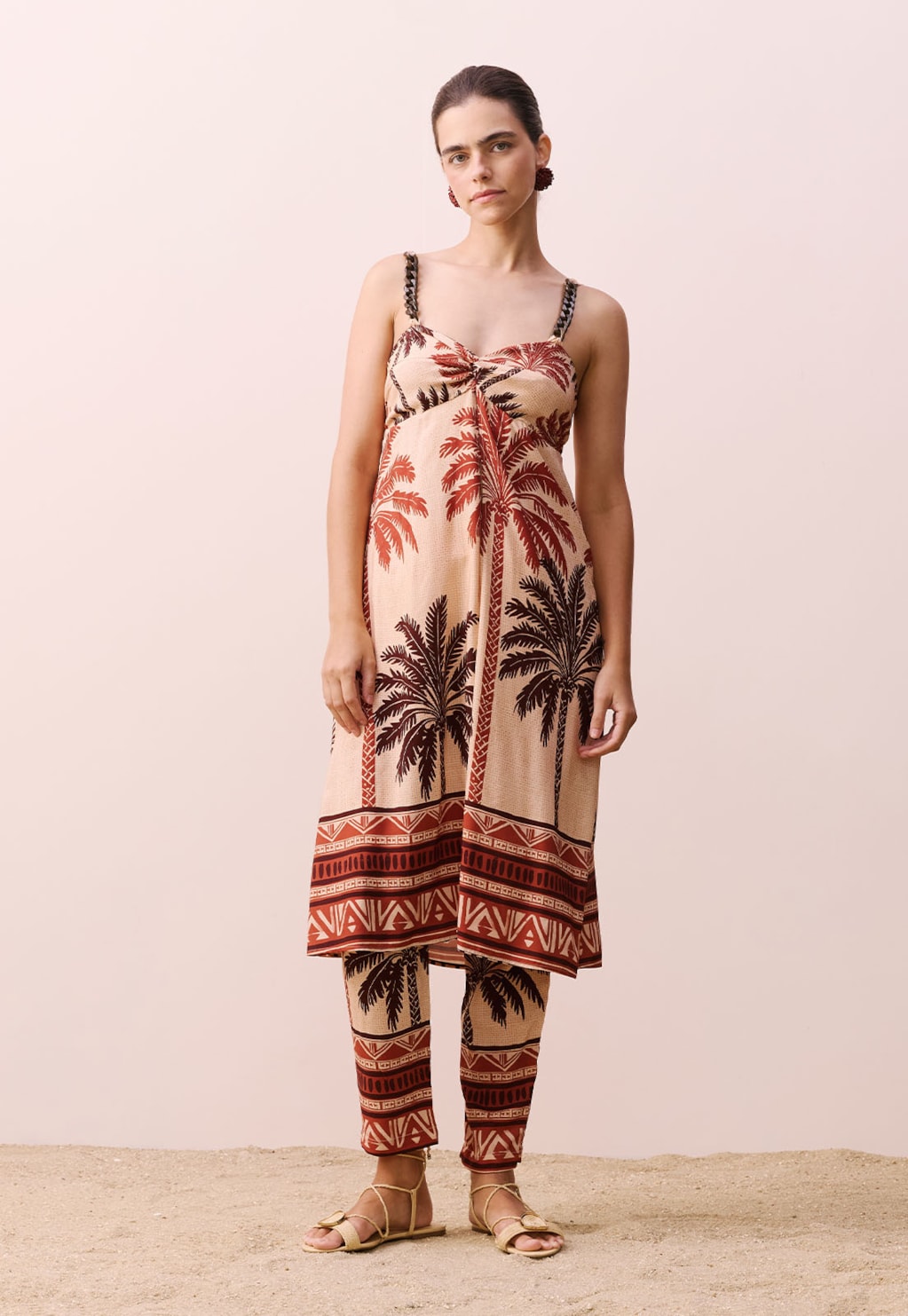 Veste Detalhe Alça Corrente Estampado Marajoara