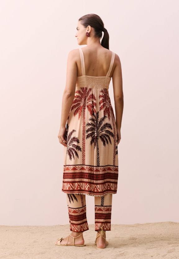 Veste Detalhe Alça Corrente Estampado Marajoara Vista Traseira