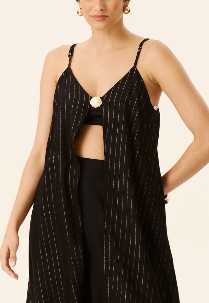 Veste Detalhe Concha Decote