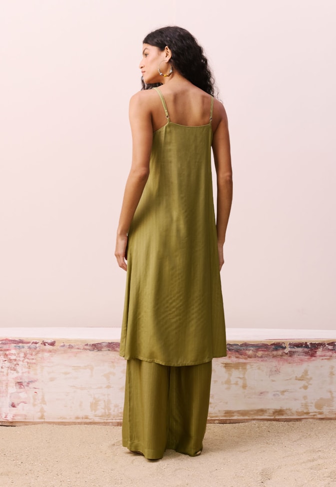 Veste Detalhe Concha Decote