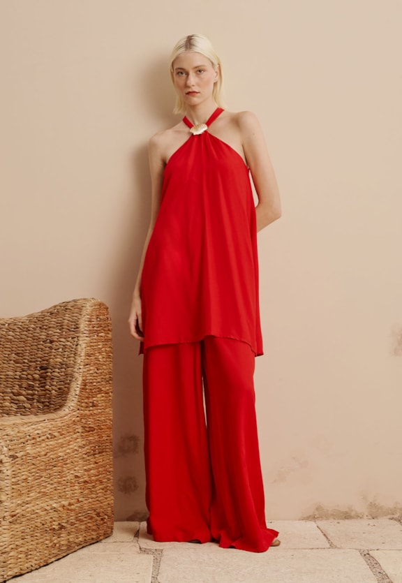 Veste Detalhe Concha Dourada Vista Frontal