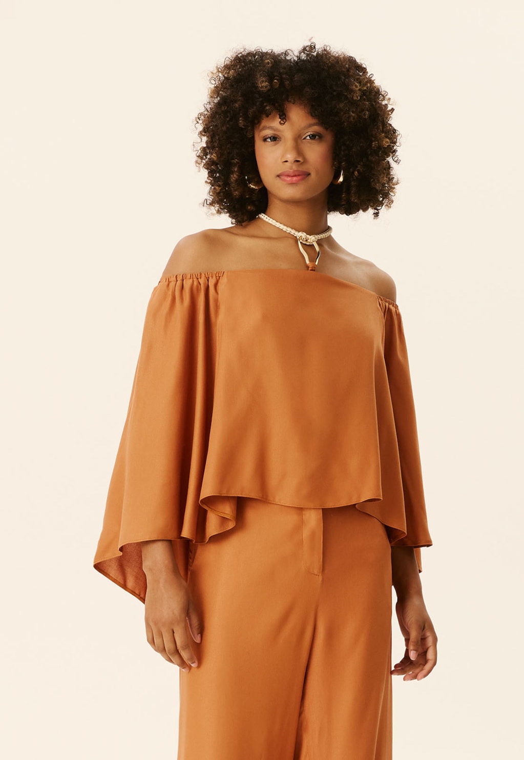 Veste em Cascata com Corda