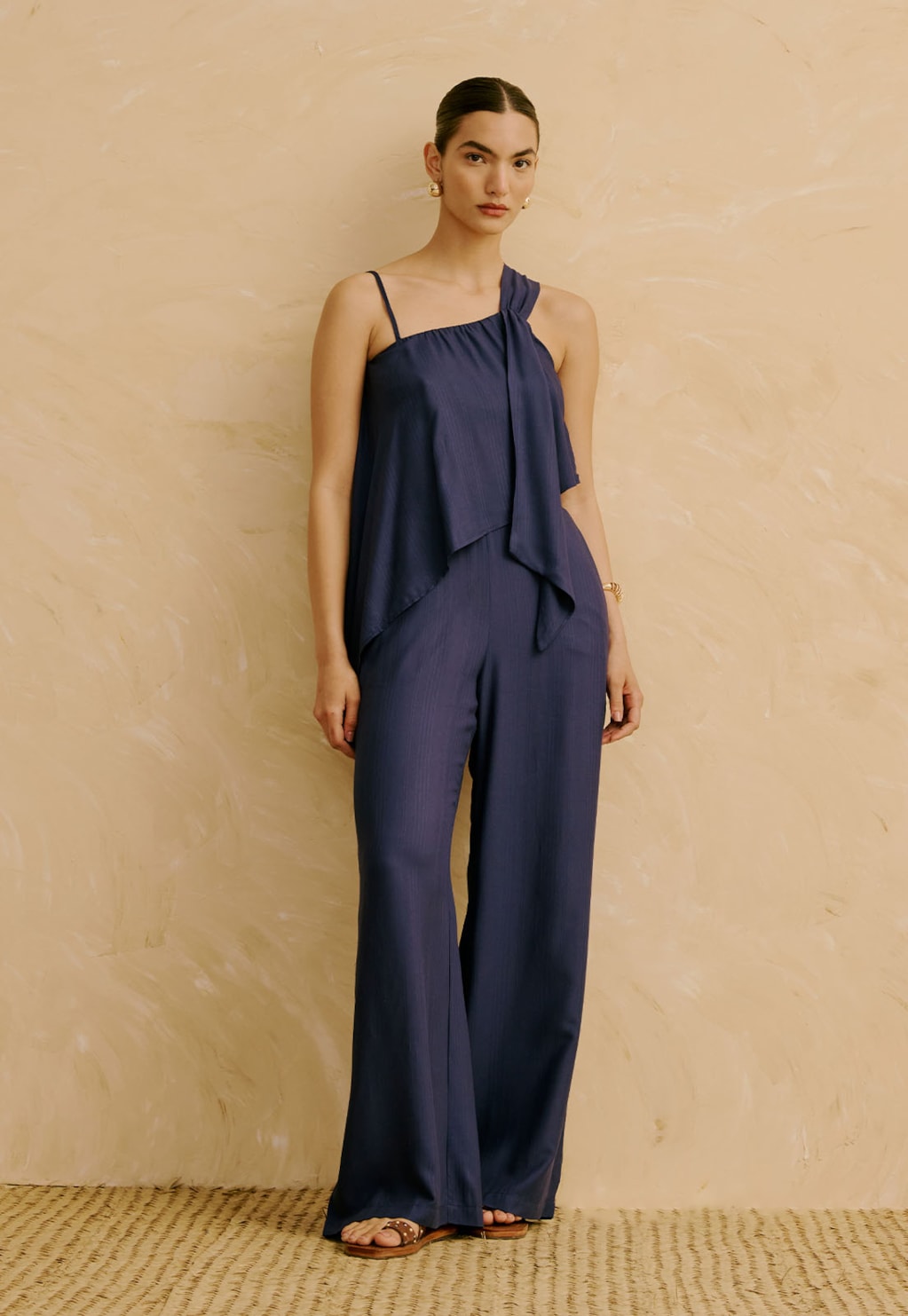 Veste Lisa com Ponta Cascata