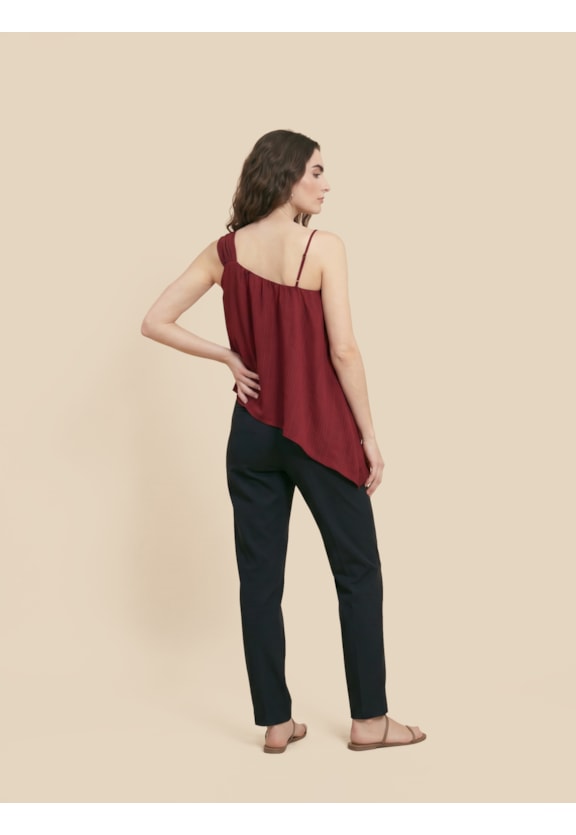 Veste Lisa com Ponta Cascata Vista Traseira