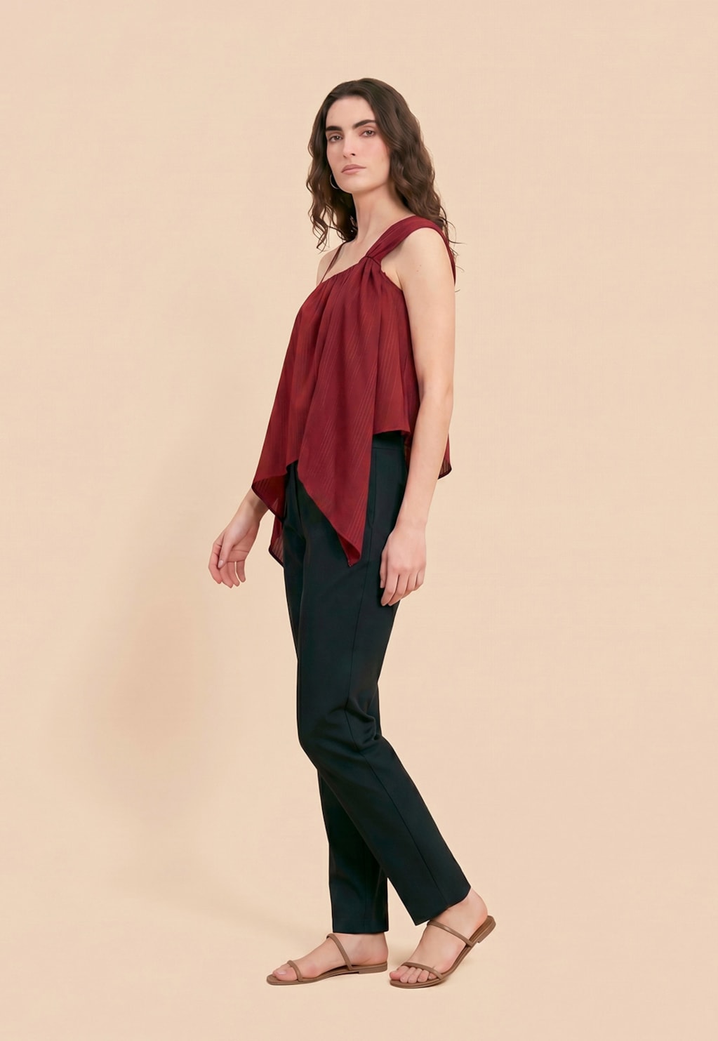 Veste Lisa com Ponta Cascata