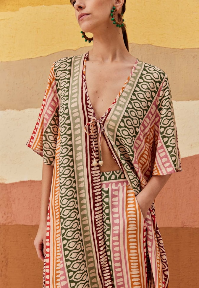 Veste Manga Ampla Cascata Estampada Huaso