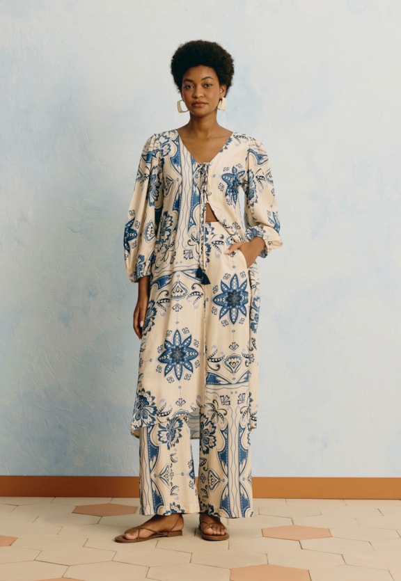 Veste Mangas Estampada Jasmin Azul Vista Frontal