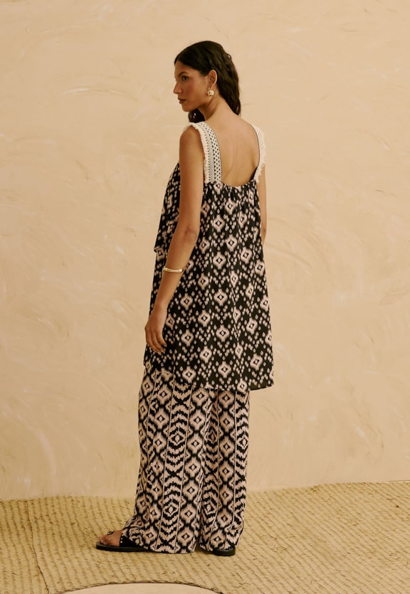 Veste Transpassada Estampada Uros Vista Traseira