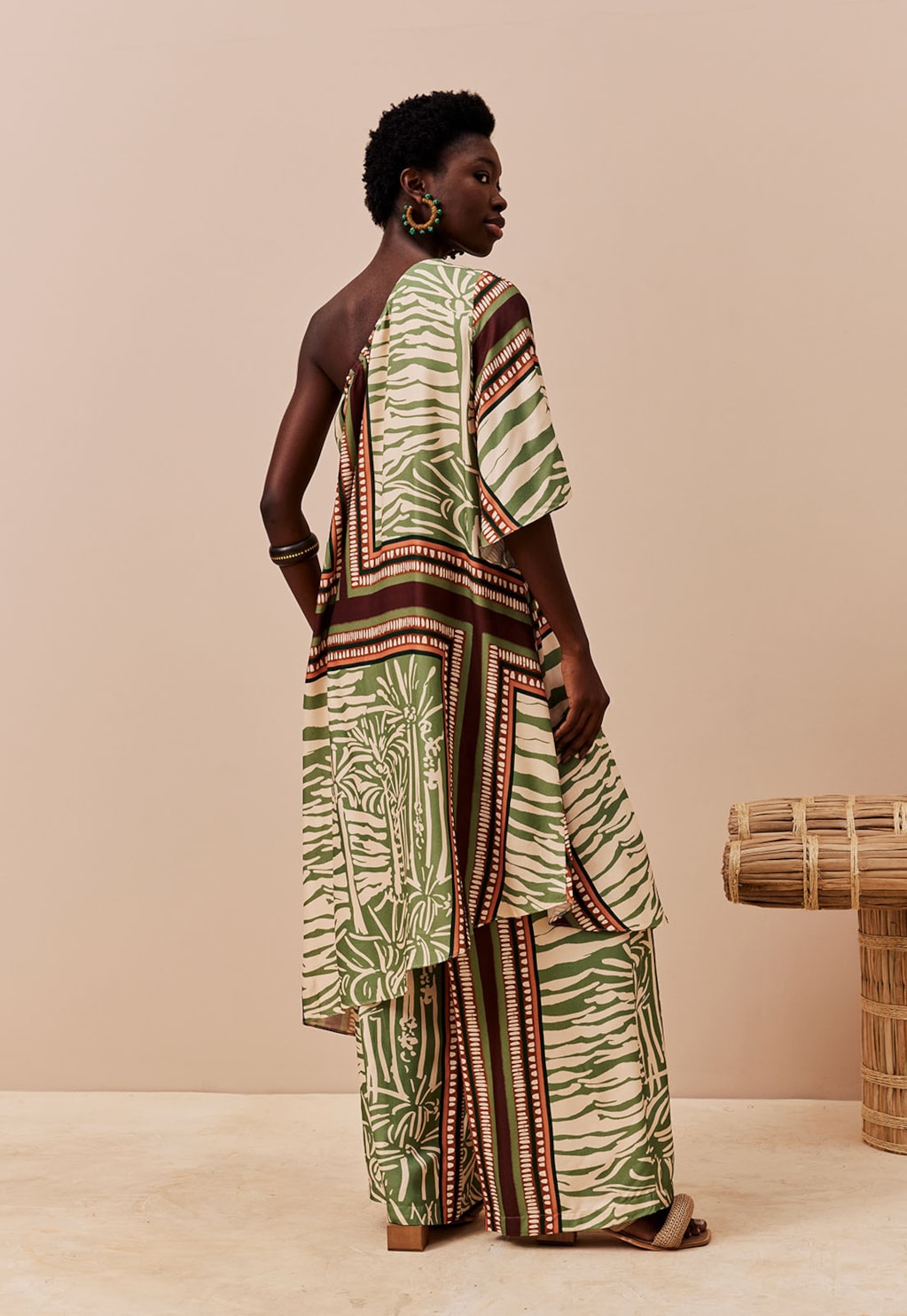 Veste Um Ombro Só Pontas Estampada Laguna