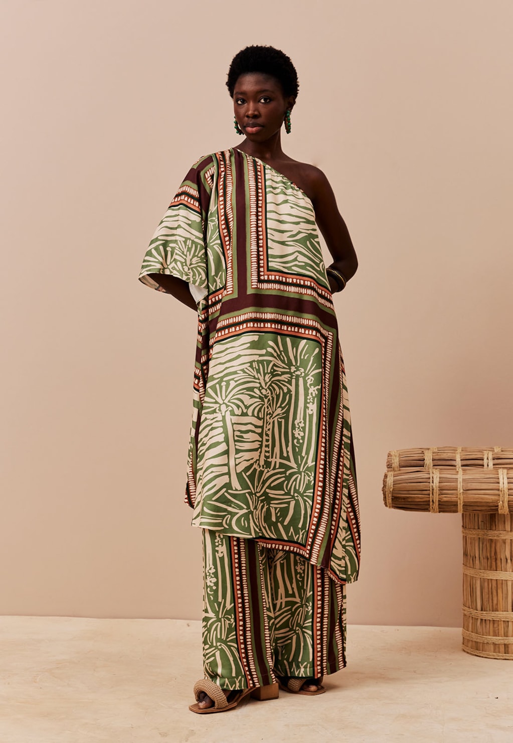 Veste Um Ombro Só Pontas Estampada Laguna