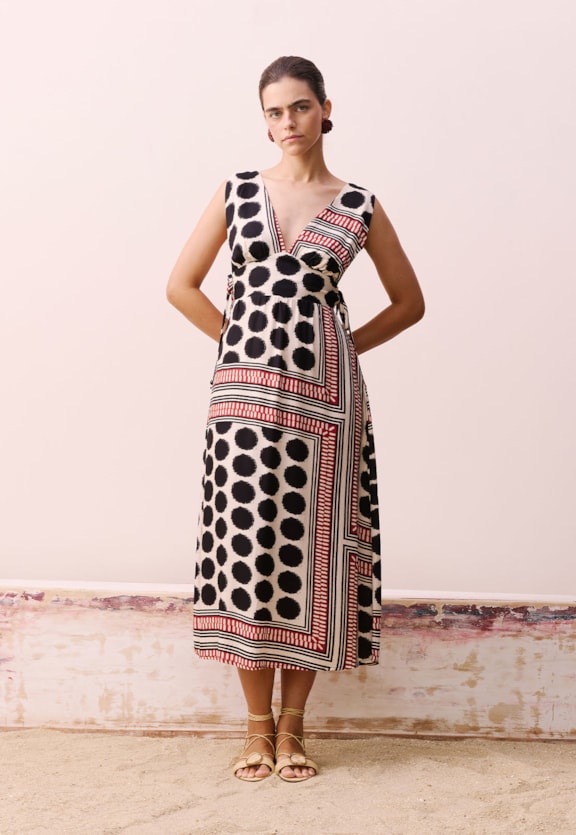 Vestido Amarrações Estampado Açaí Vista Frontal