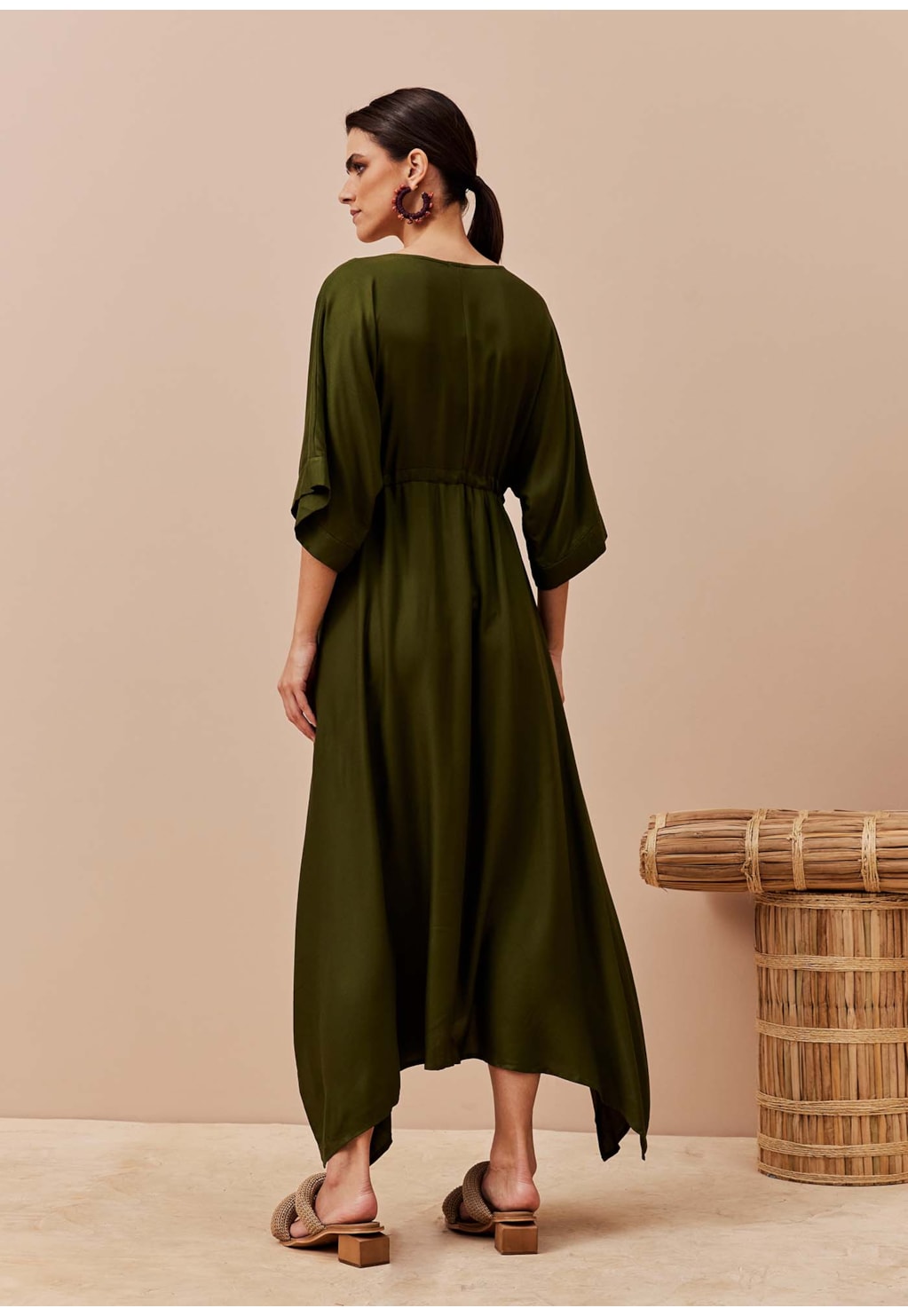 Vestido Com Túnel E Pontas