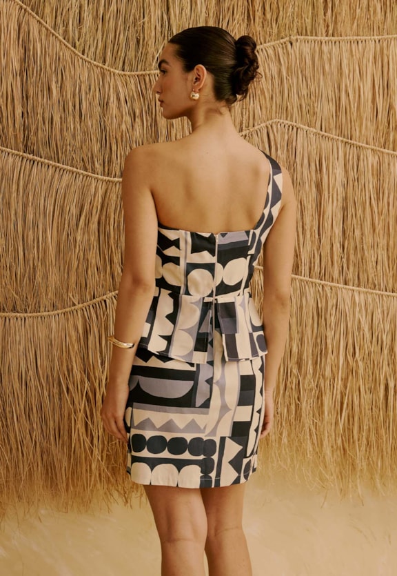 Vestido Curto Alfaiataria Estampado Quilt Vista Traseira