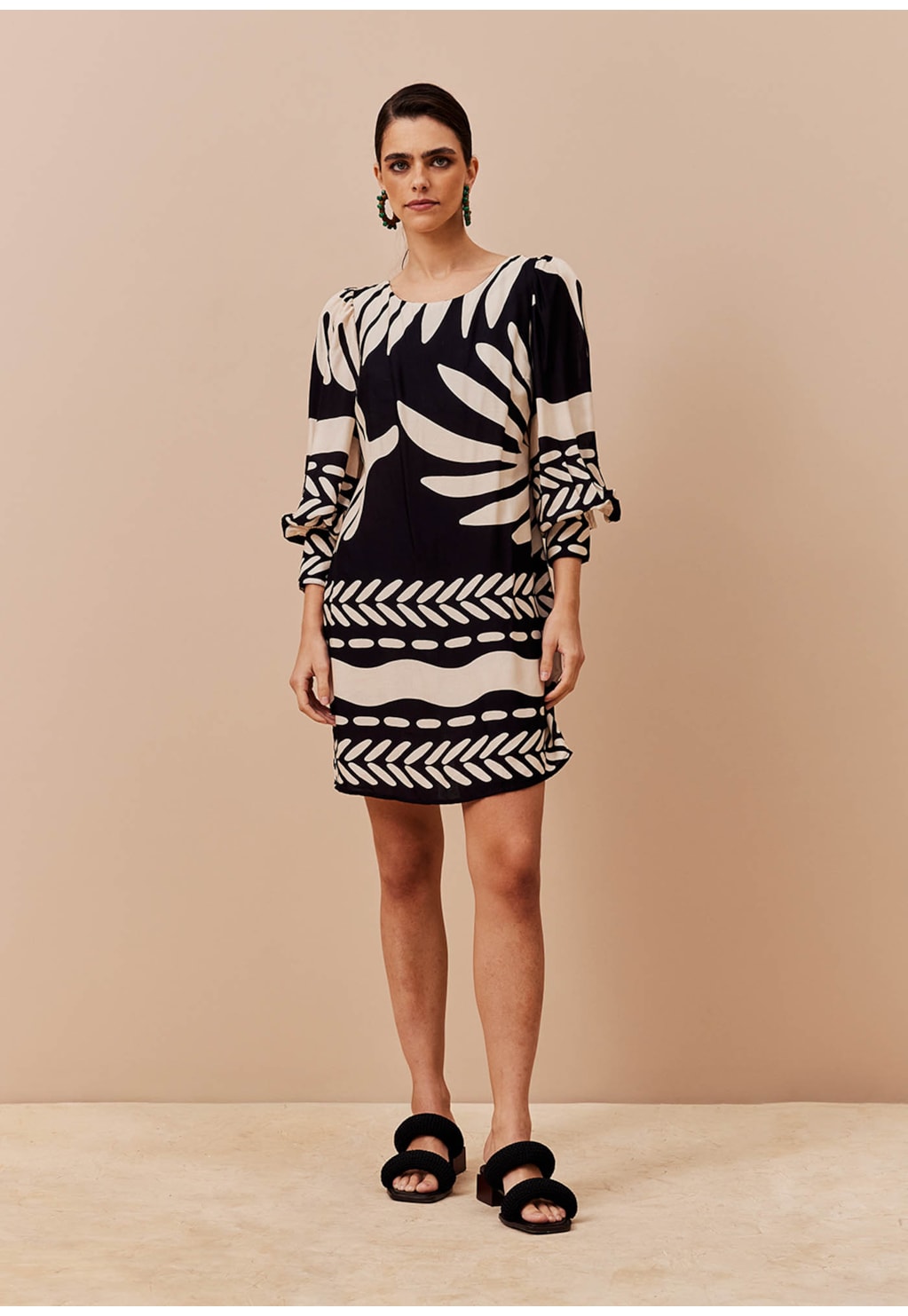 Vestido Curto Amplo Manga Longa Estampado Maipú