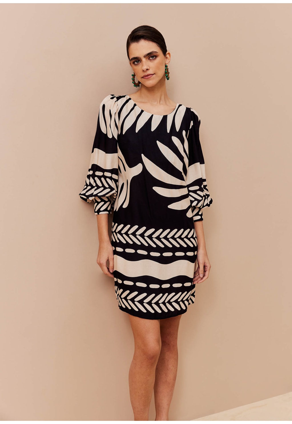 Vestido Curto Amplo Manga Longa Estampado Maipú