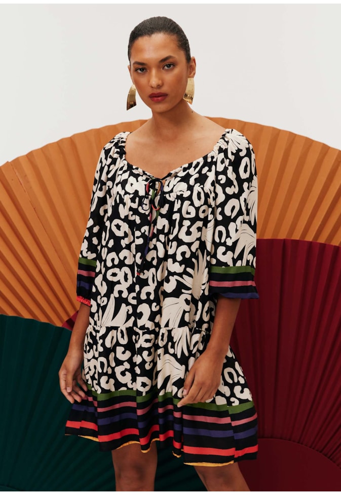 Vestido Curto Barrado Estampado Maracatú