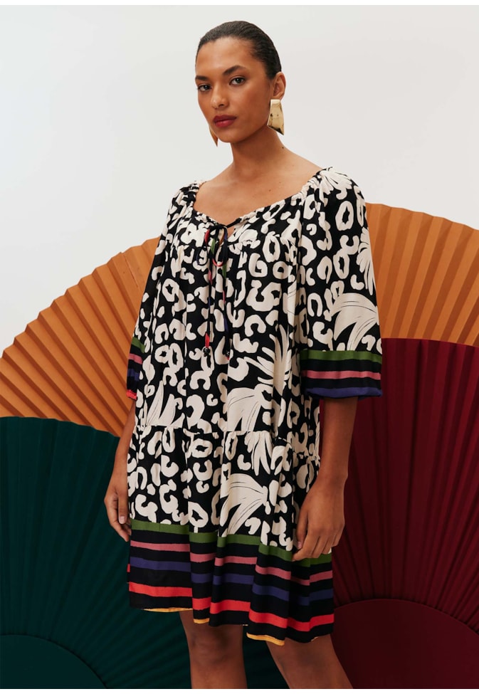 Vestido Curto Barrado Estampado Maracatú