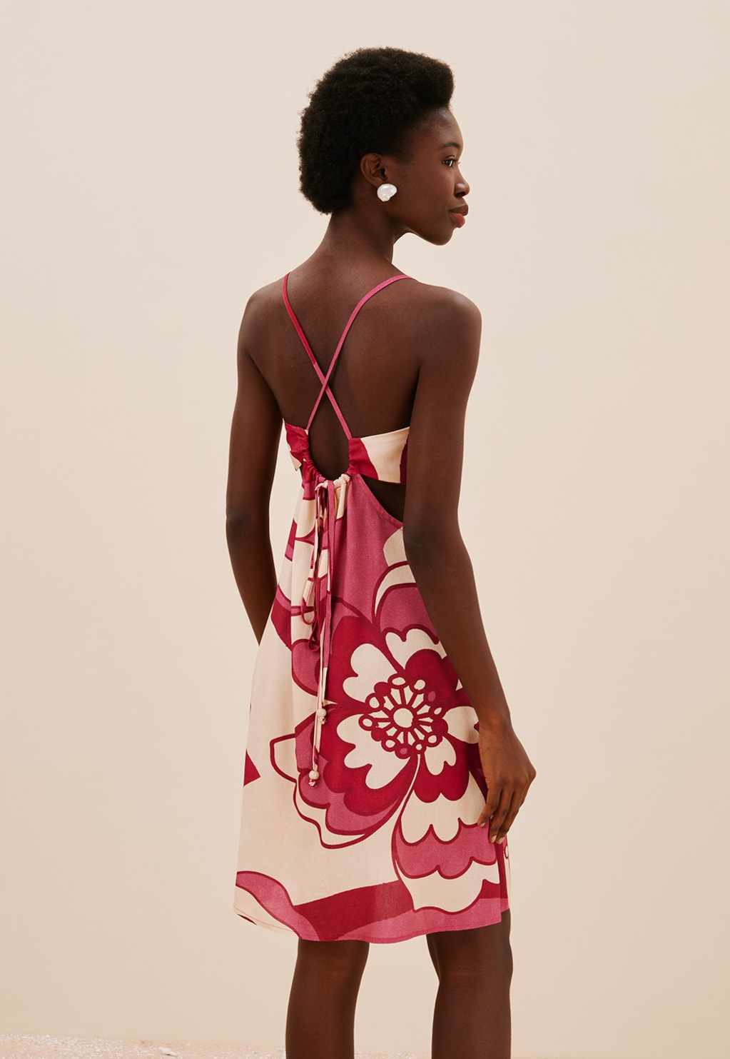 Vestido Curto Busto Franzido Pop Flower