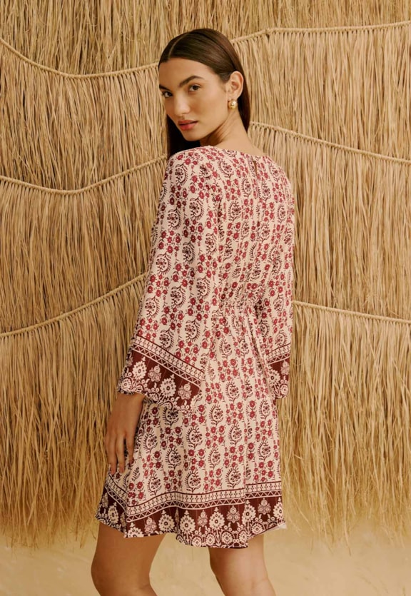 Vestido Curto com Manga Longa Estampado Pasco Vista Traseira