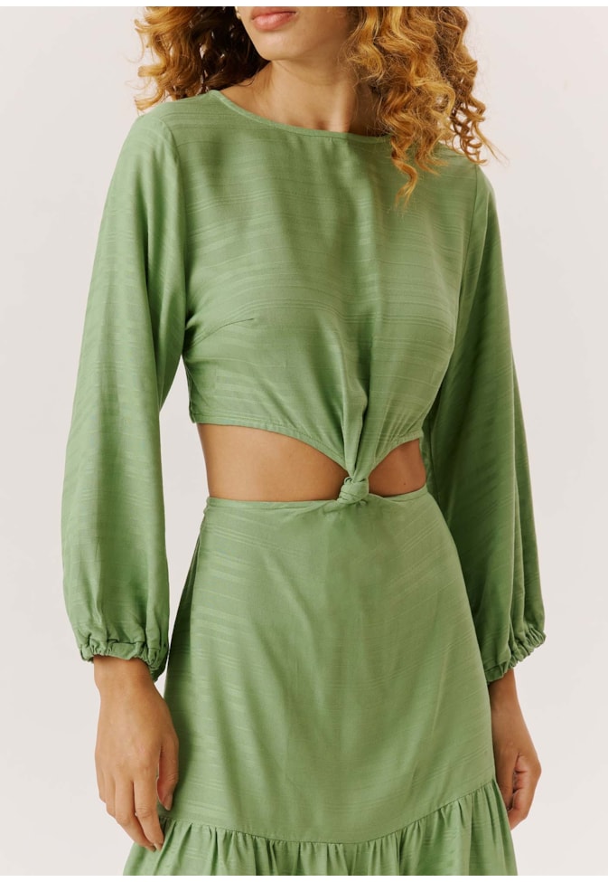 Vestido Curto com Nó na Barriga