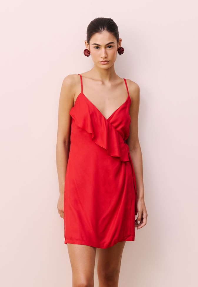 Vestido Curto Detalhe Babado