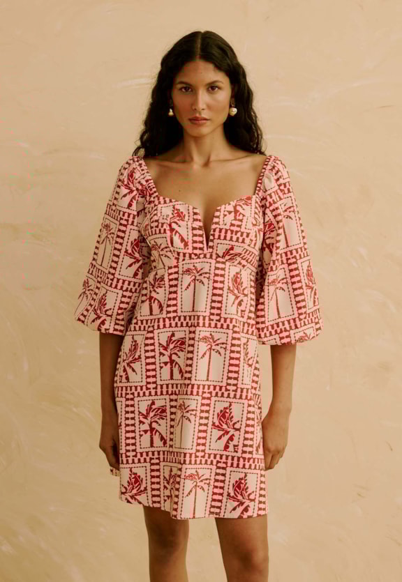 Vestido Curto Detalhe V Busto Estampado Yura Vista Frontal