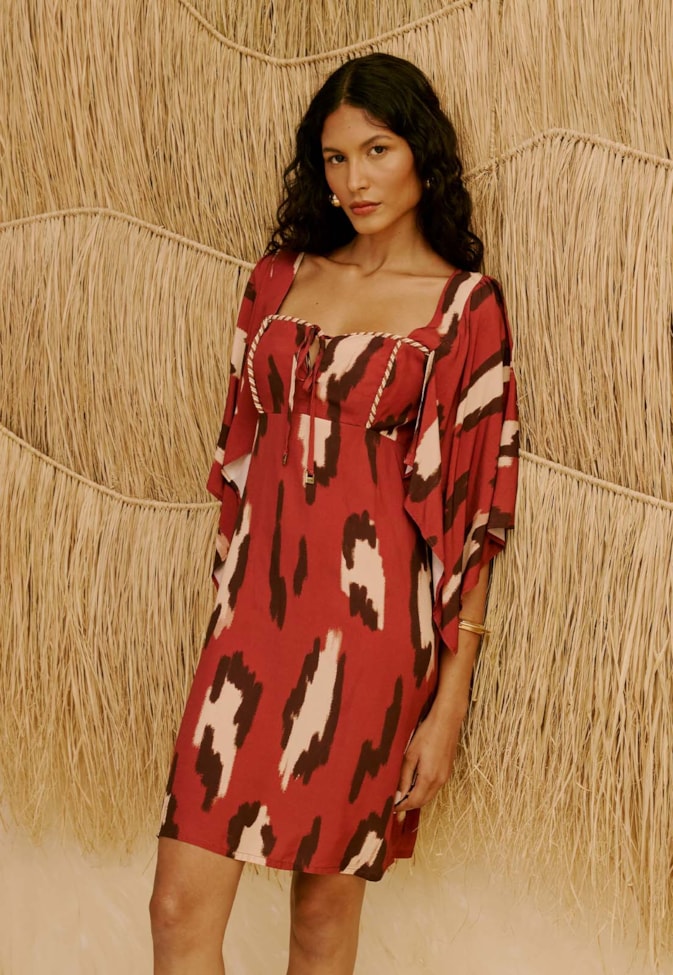 Vestido Curto Detalhe Vivo Estampado Chimu Marrom