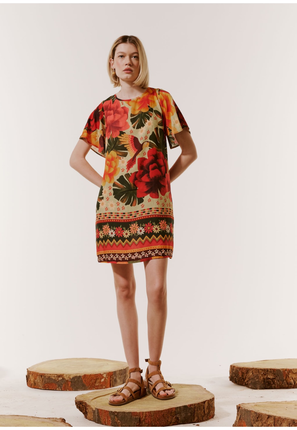 Vestido Curto Estampado Aroeira