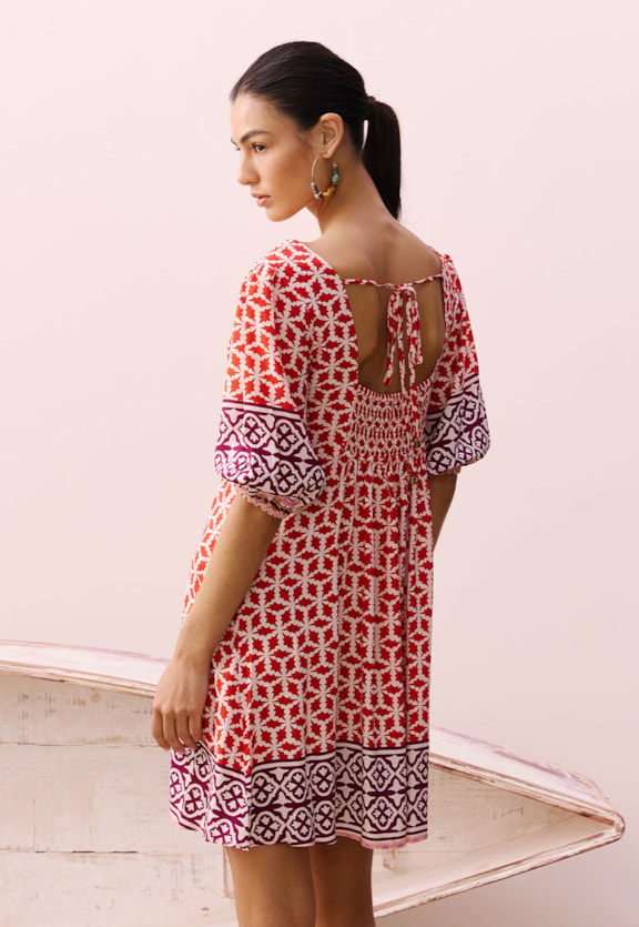 Vestido Curto Estampado Belterra Vista Traseira