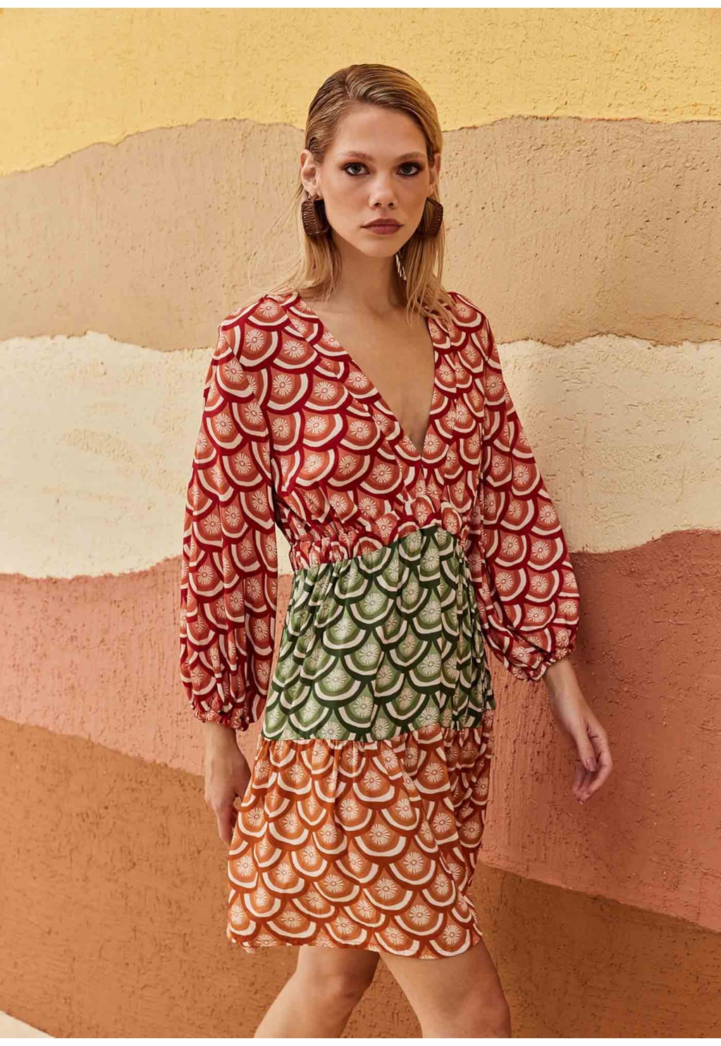 Vestido Curto Estampado El Sol Tricolor