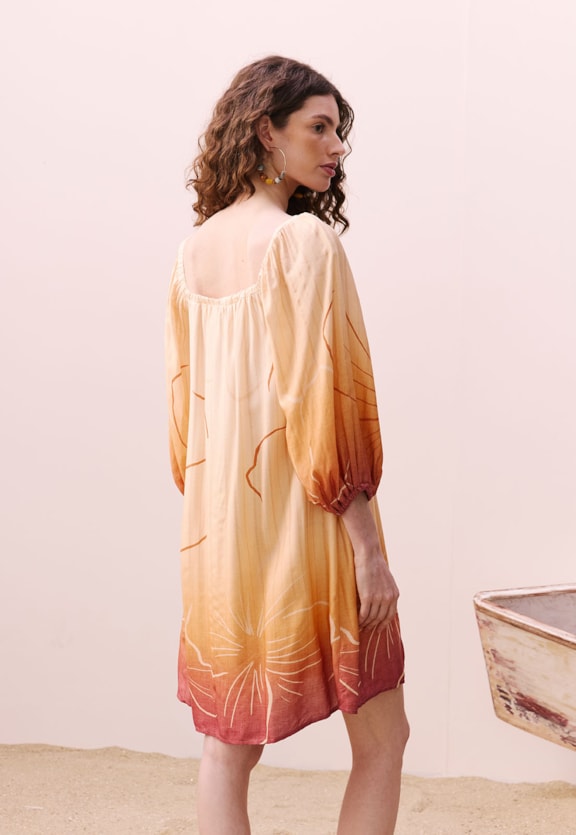 Vestido Curto Estampado Pérola do Tapajós Vista Traseira