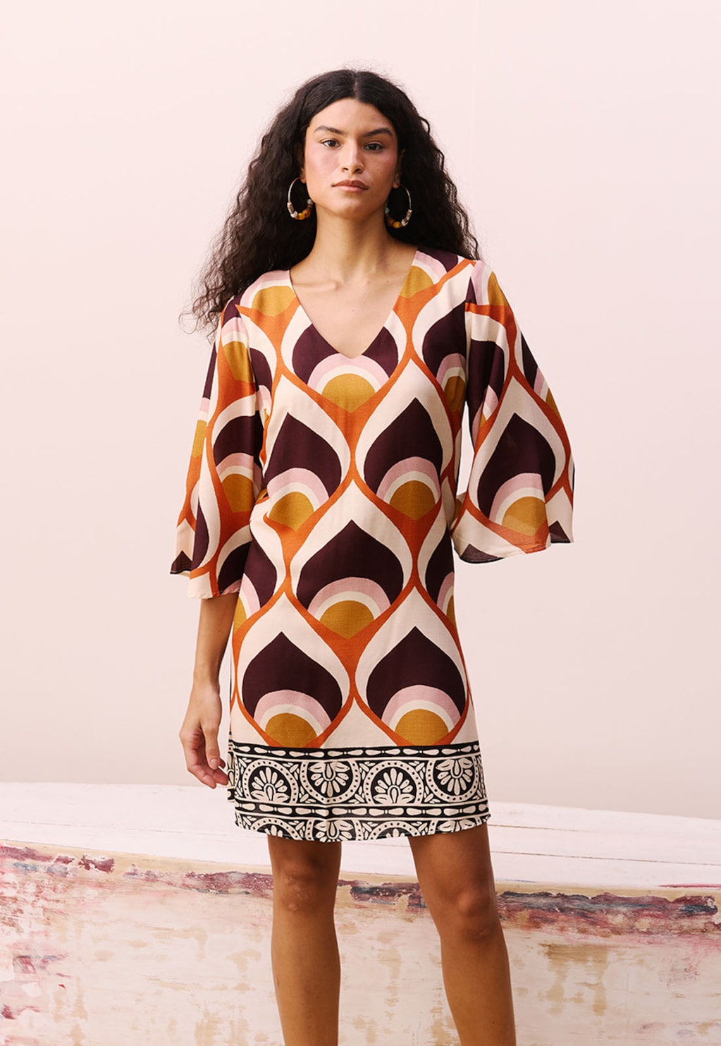 Vestido Curto Estampado Ponta do Muretá