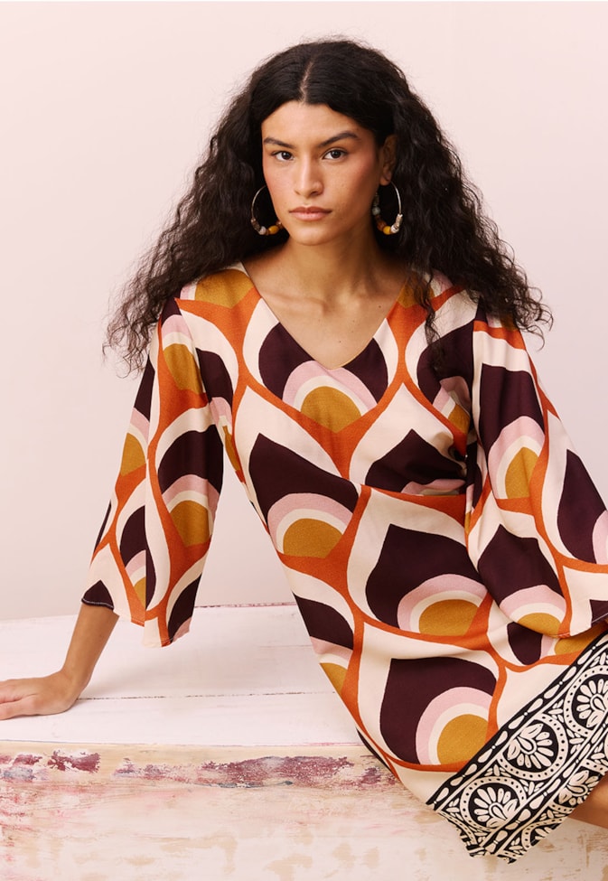 Vestido Curto Estampado Ponta do Muretá