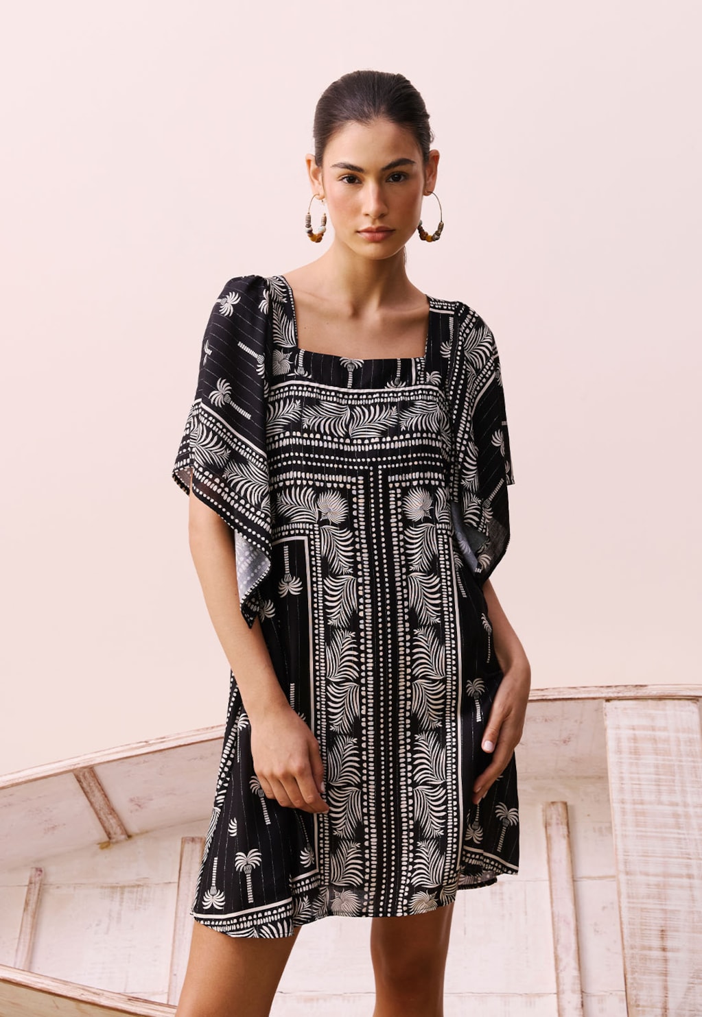 Vestido Curto Estampado Tauari