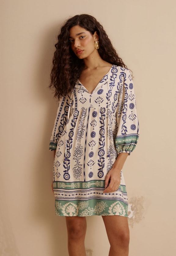 Vestido Curto Estampado Vinca Vista Frontal