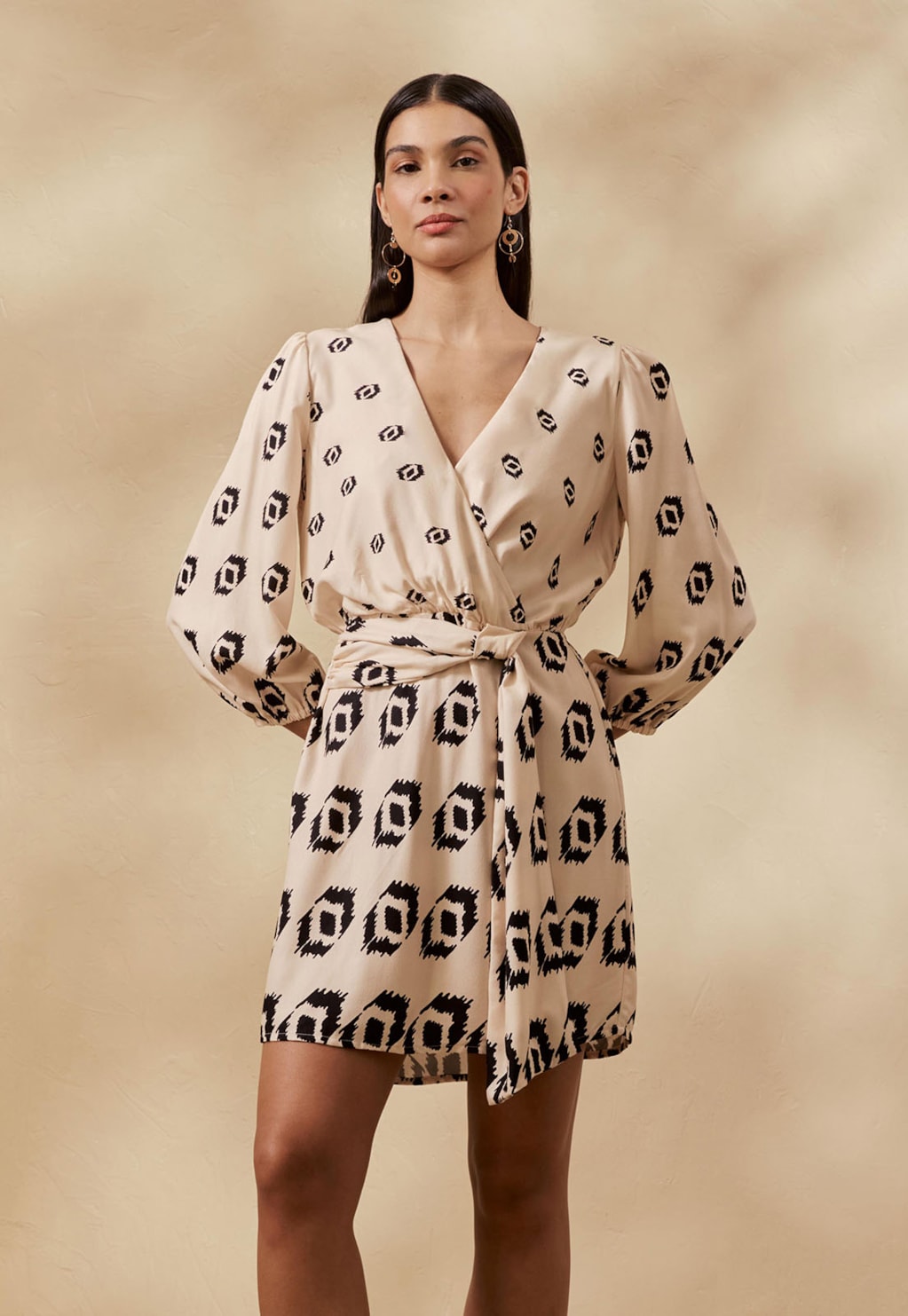 Vestido Curto Faixa Estampado Cayma