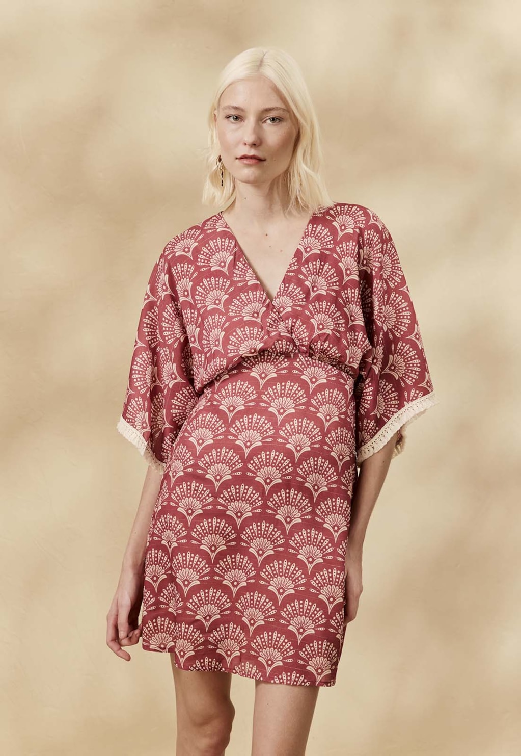 Vestido Curto Franjas Estampado Puna