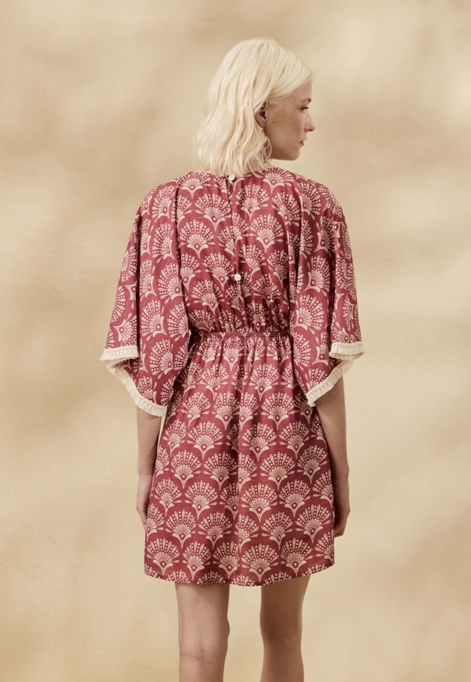 Vestido Curto Franjas Estampado Puna