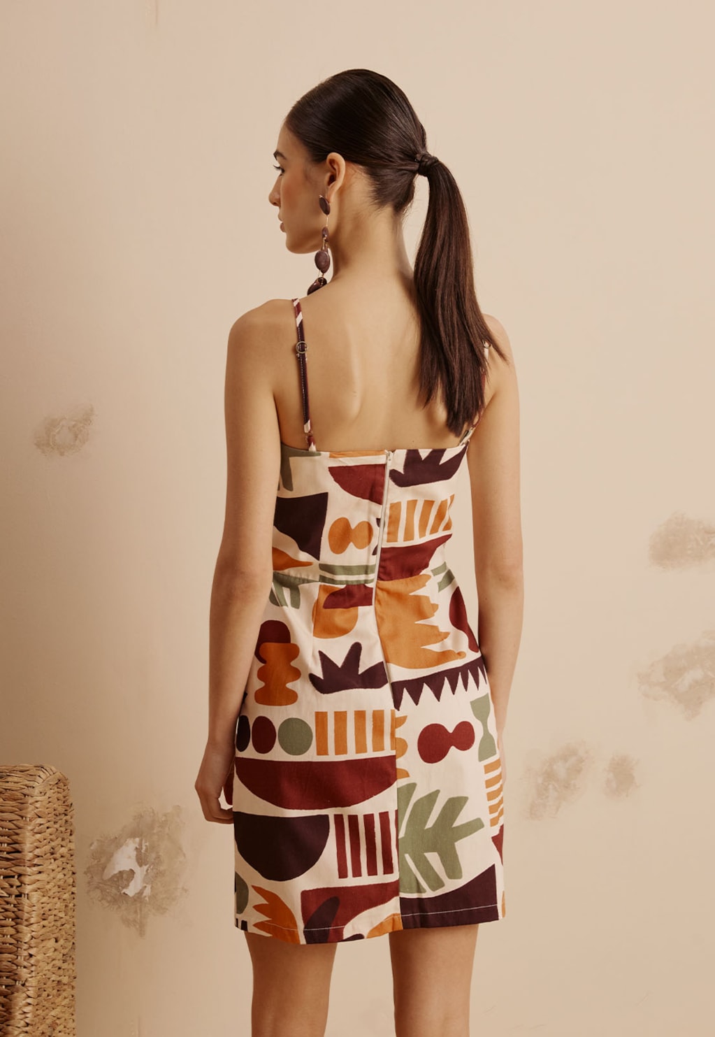 Vestido Curto Gola Virada Estampado Ribeirinha