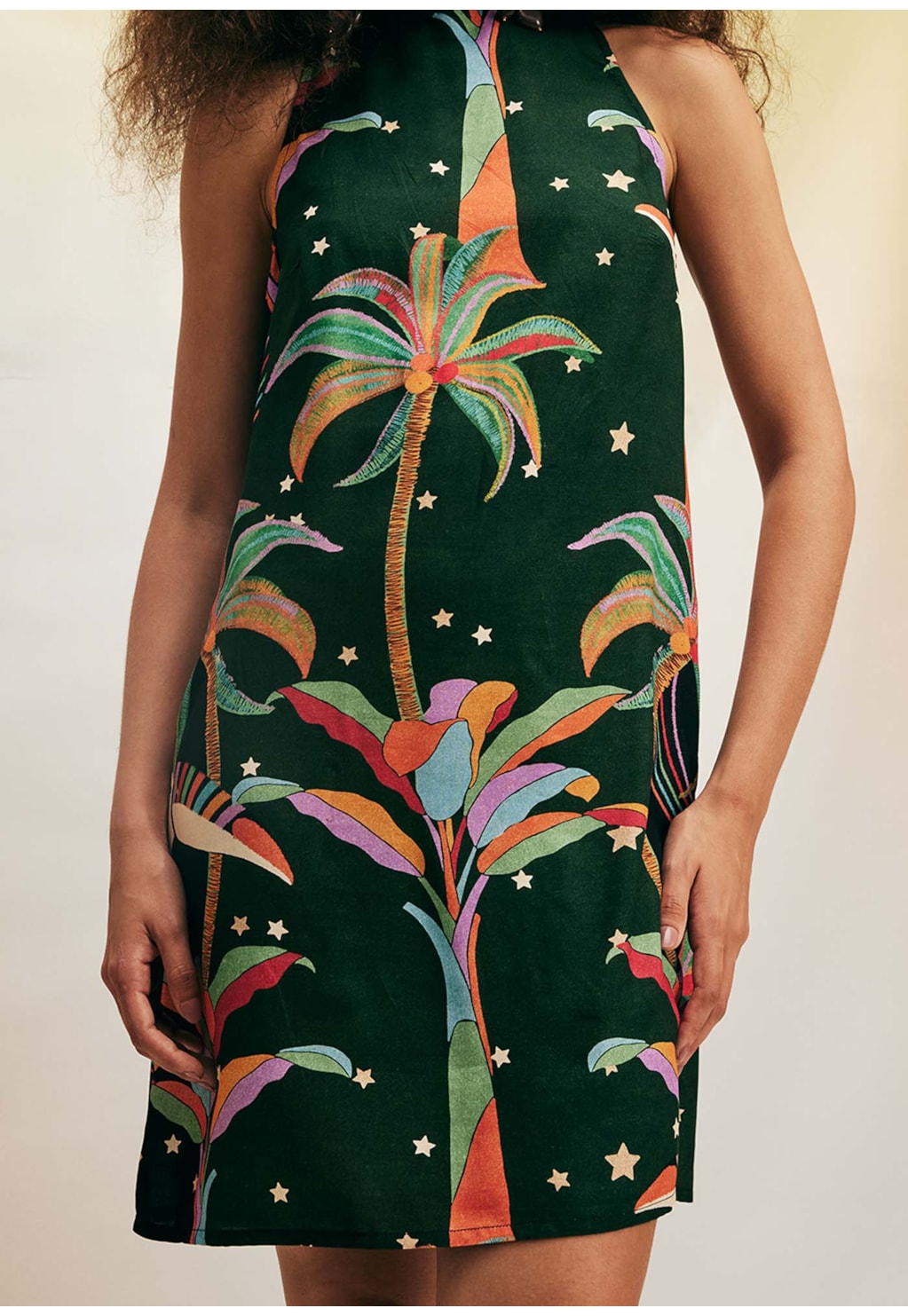 Vestido Curto Golinha Alta Estampado Mawê Tupi