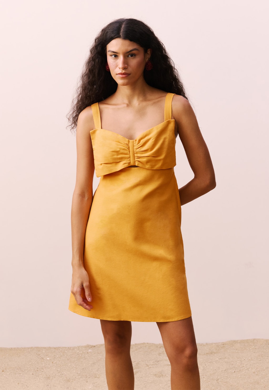 Vestido Curto Laço Busto