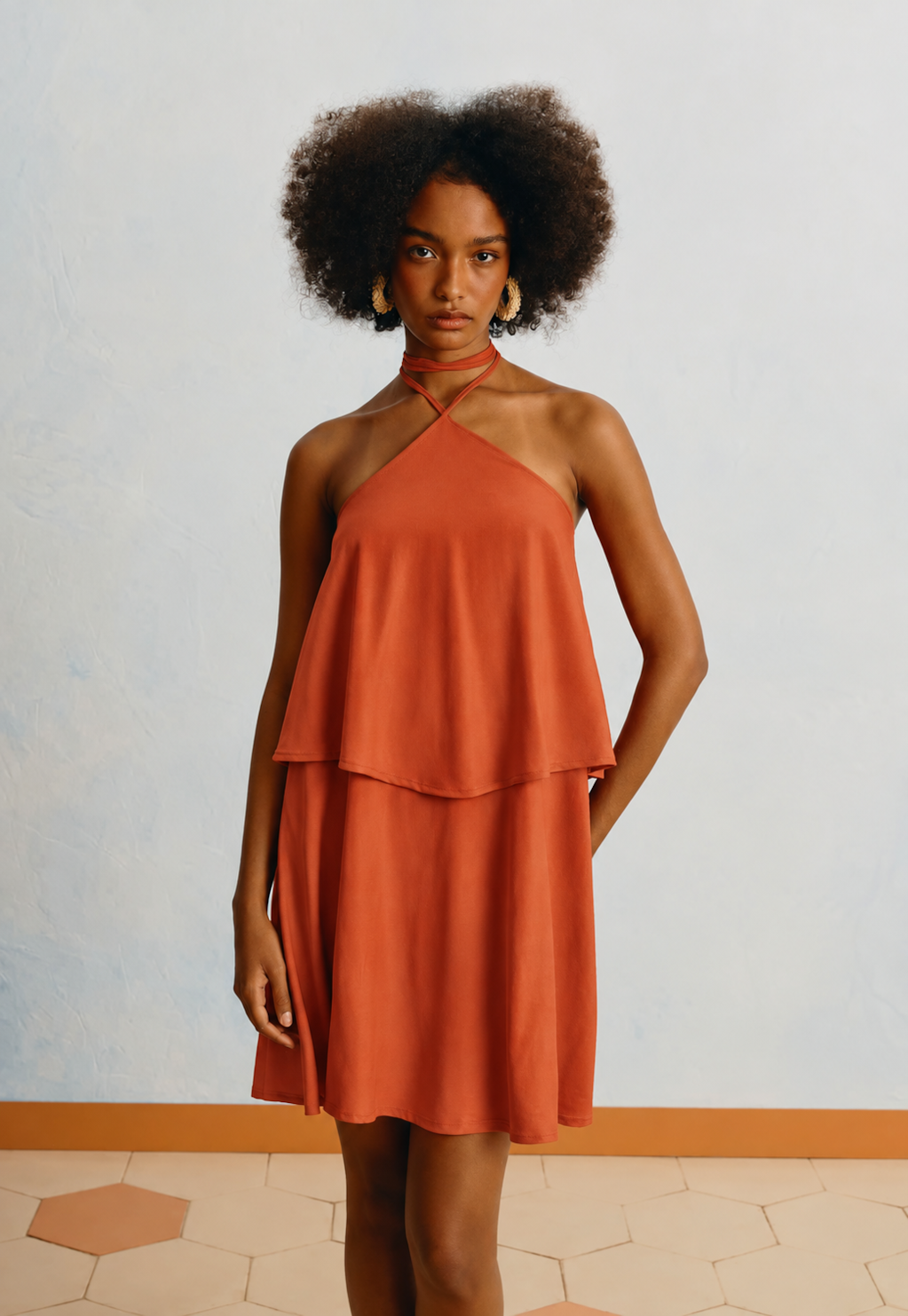 Vestido Curto Liso Babados