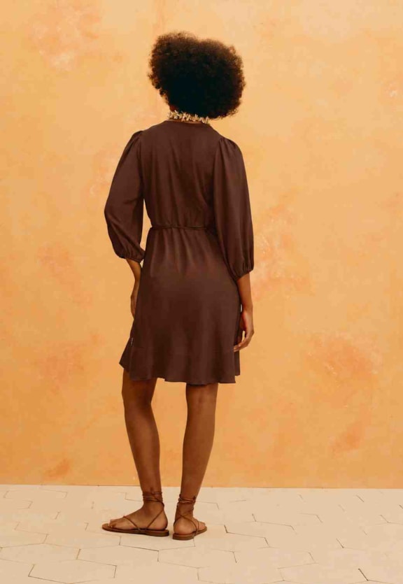 Vestido Curto Liso Cachecouer Vista Traseira