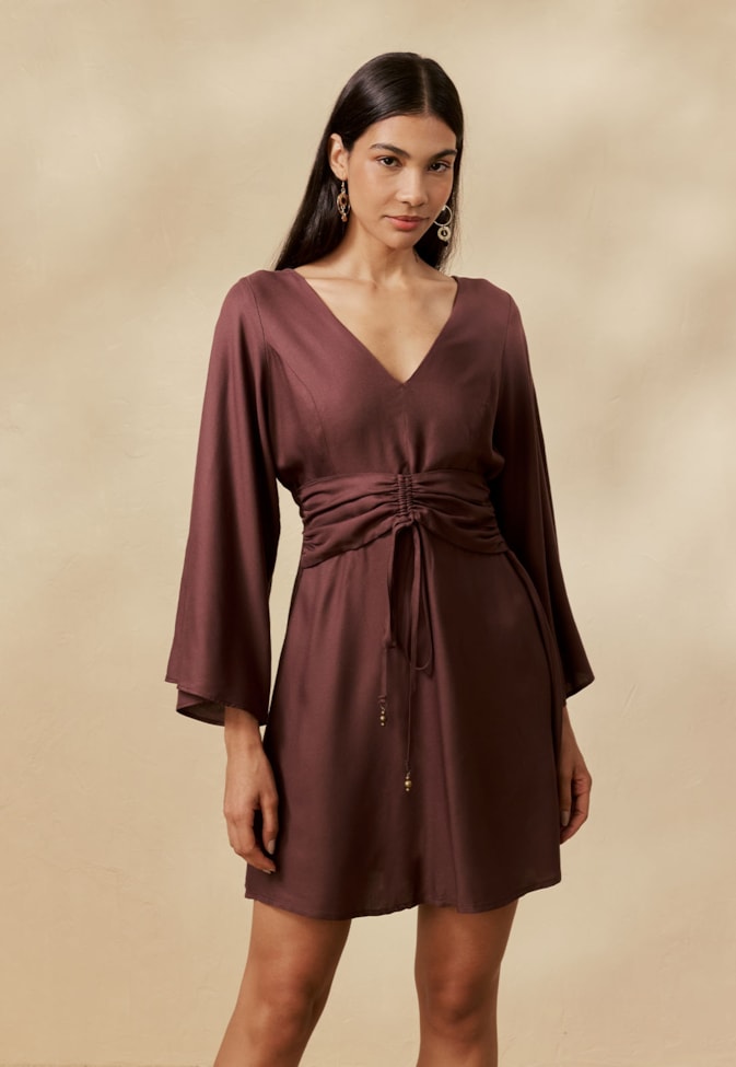 Vestido Curto Liso Detalhe Cintura