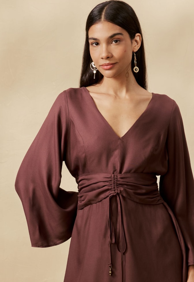 Vestido Curto Liso Detalhe Cintura