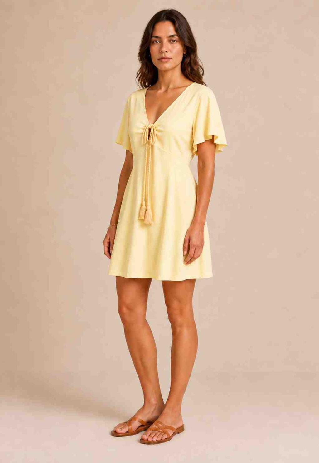 Vestido Curto Liso Mangas Amarração