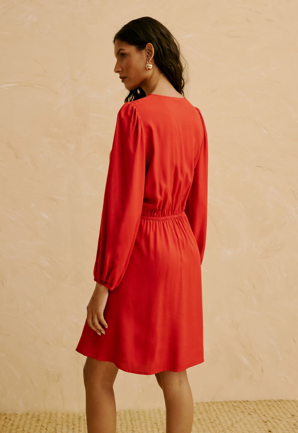 Vestido Curto Liso Transpassado