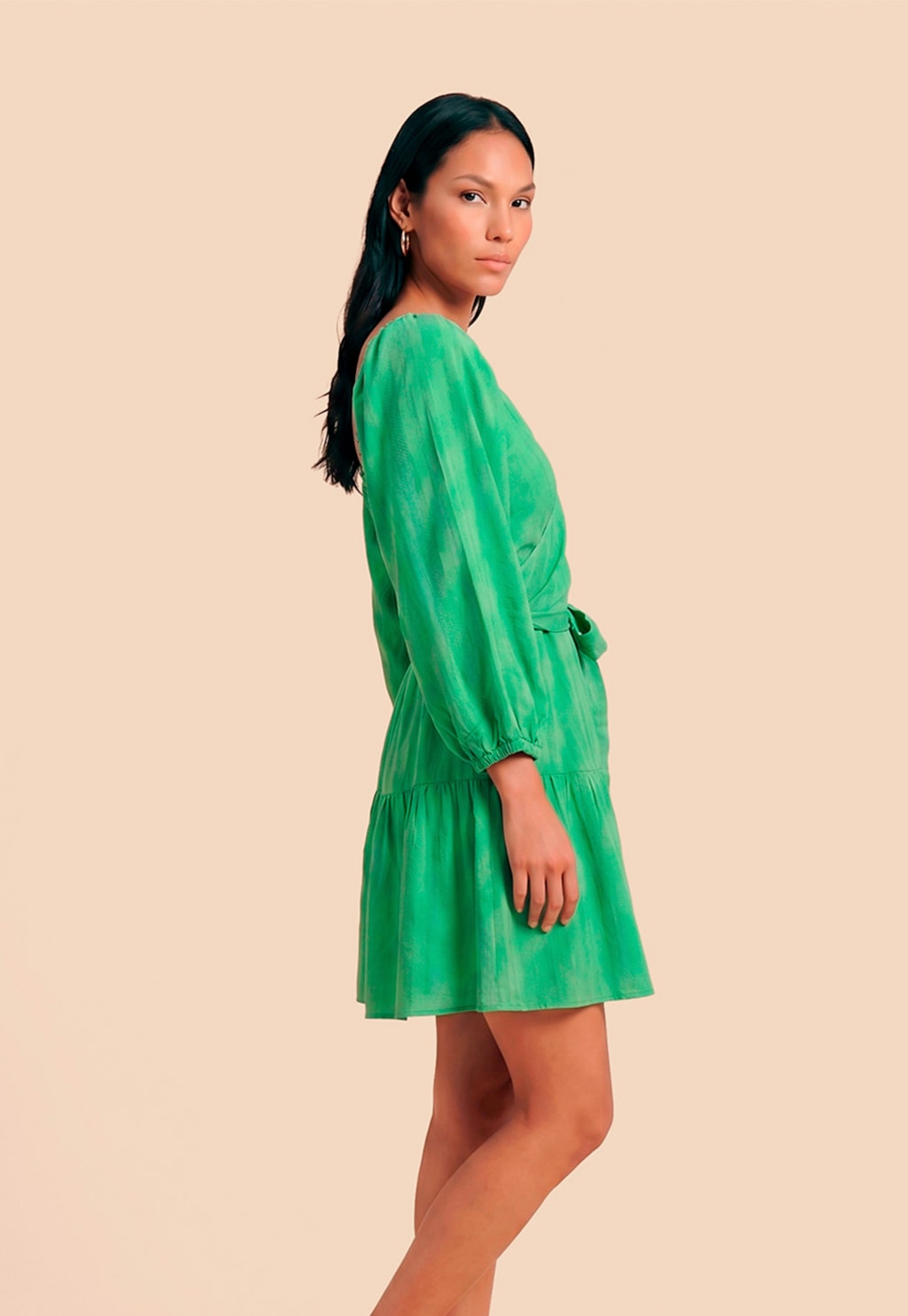 Vestido Curto Liso Transpasse